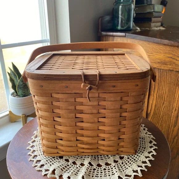 Longaberger 1990 Handcrafted Large Brown Woven Basket EUC